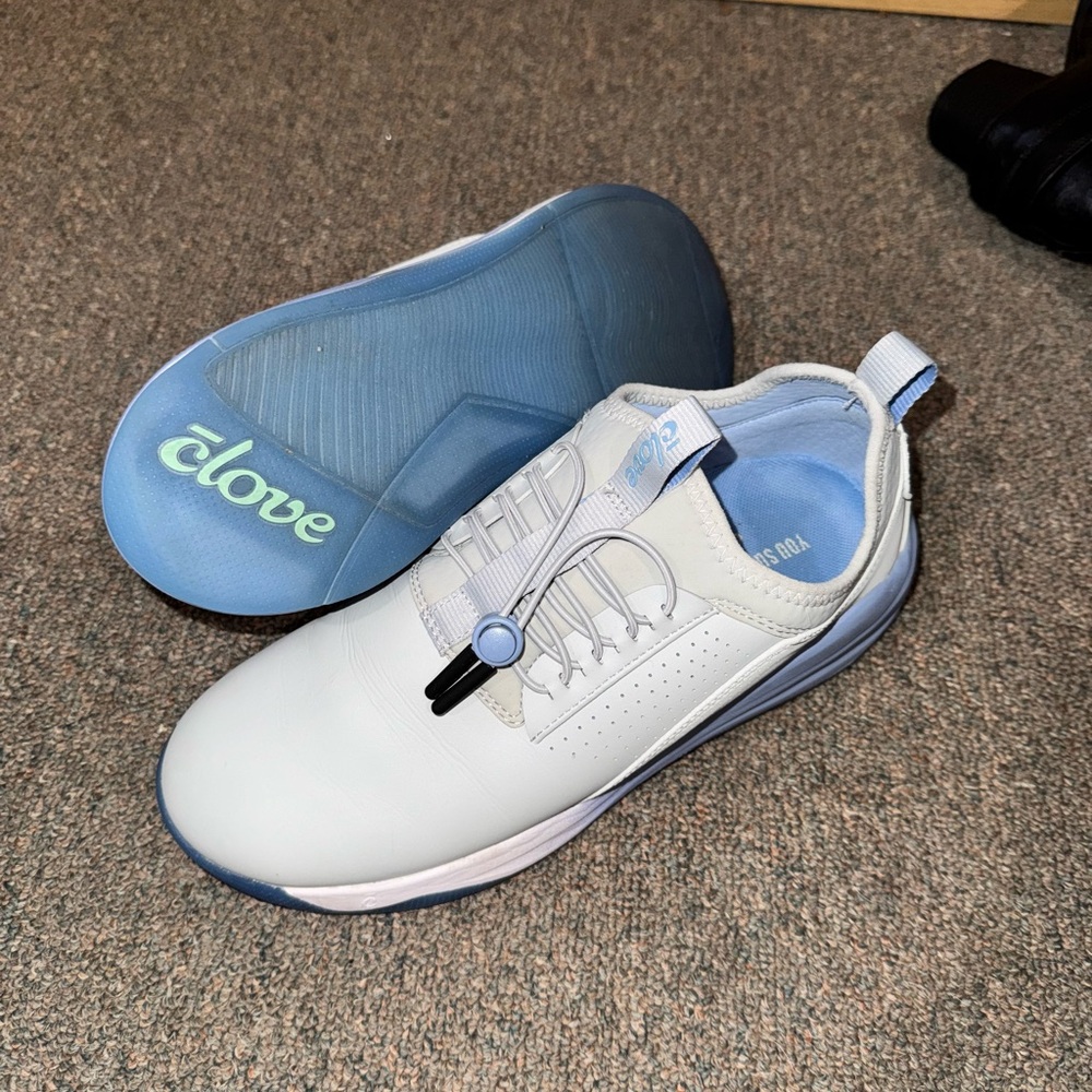CLOVE Core Classic Sneaker In Grey Matter Size 9